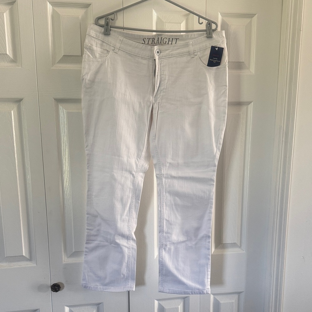 Classic White Straight Leg Women's Jeans